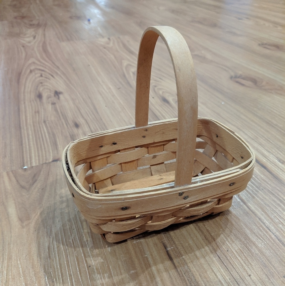 Longaberger Parsley Booking basket